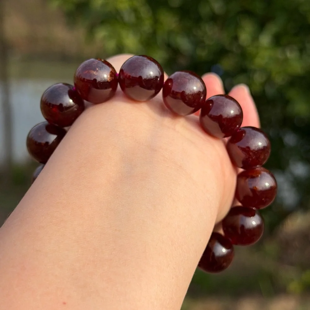 14.5mm‎ stretchable high quality red garnet bracelet 1098